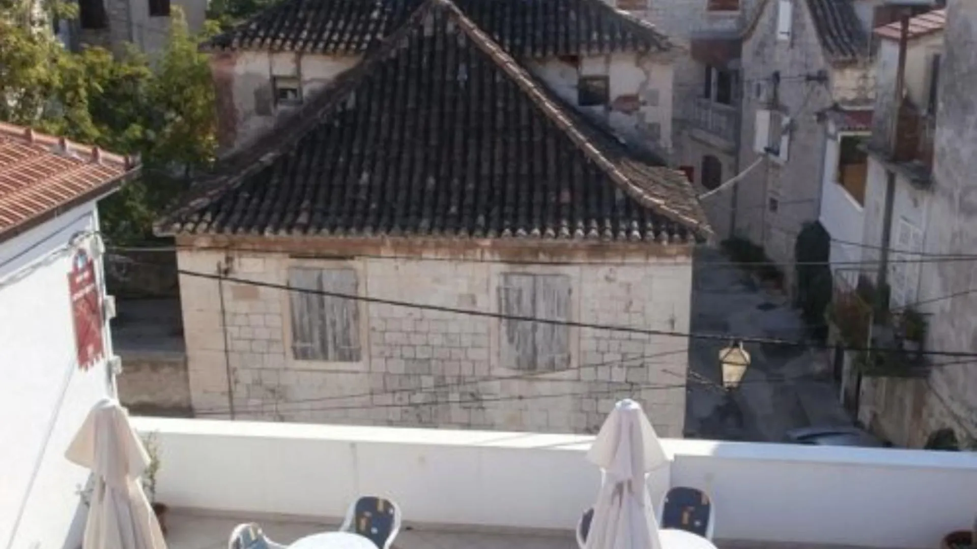 Klaudija'S Charming Apartments & Rooms Trogir 0*,