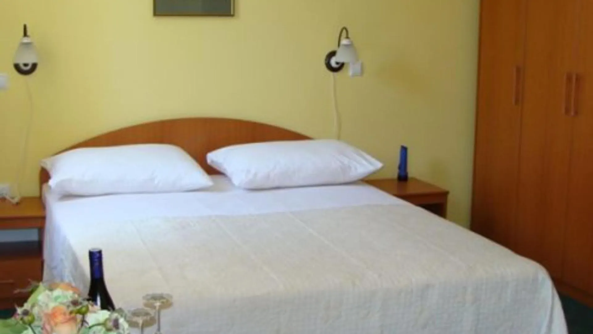 Klaudija'S Charming Apartments & Rooms Trogir